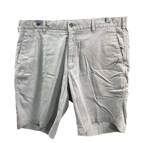 Peter Millar Light Khaki Shorts Size 35 Subtle Stripe Casual Wear -Stretch - - Picture 1 of 7
